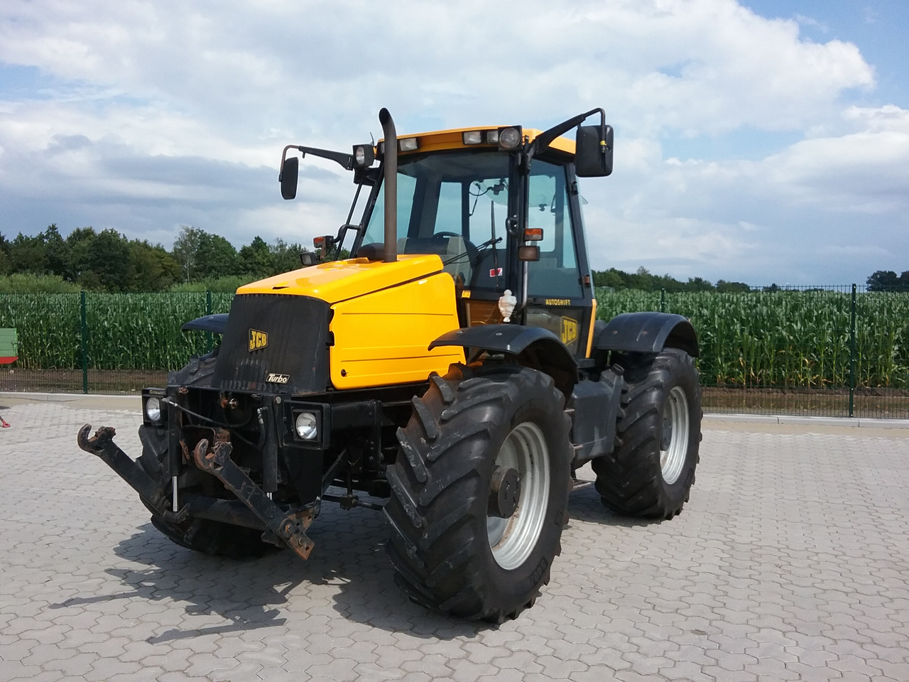 JCB Fastrac 2115 - Traktor: slika 1 JCB Fastrac 2115 - Traktor: slika 1