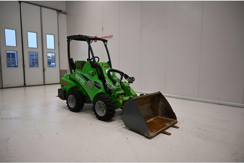 Avant 423 - Utovarivač točkaš: slika 5 Avant 423 - Utovarivač točkaš: slika 5