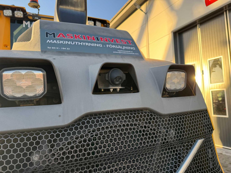 Utovarivač točkaš Volvo L90H Volvo L90H: slika 10 Utovarivač točkaš Volvo L90H Volvo L90H: slika 10