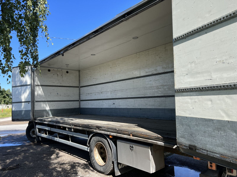 Kamion sa zatvorenim sandukom Volvo FL 290: slika 10