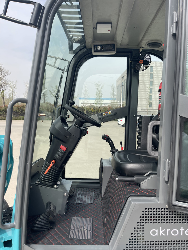 MEGALOAD Wheel Loader  AK1100T Telescopic arm Euro 5  KUBOTA Engine CAT JCB Same AK1100T - Utovarivač točkaš: slika 5 MEGALOAD Wheel Loader  AK1100T Telescopic arm Euro 5  KUBOTA Engine CAT JCB Same AK1100T - Utovarivač točkaš: slika 5