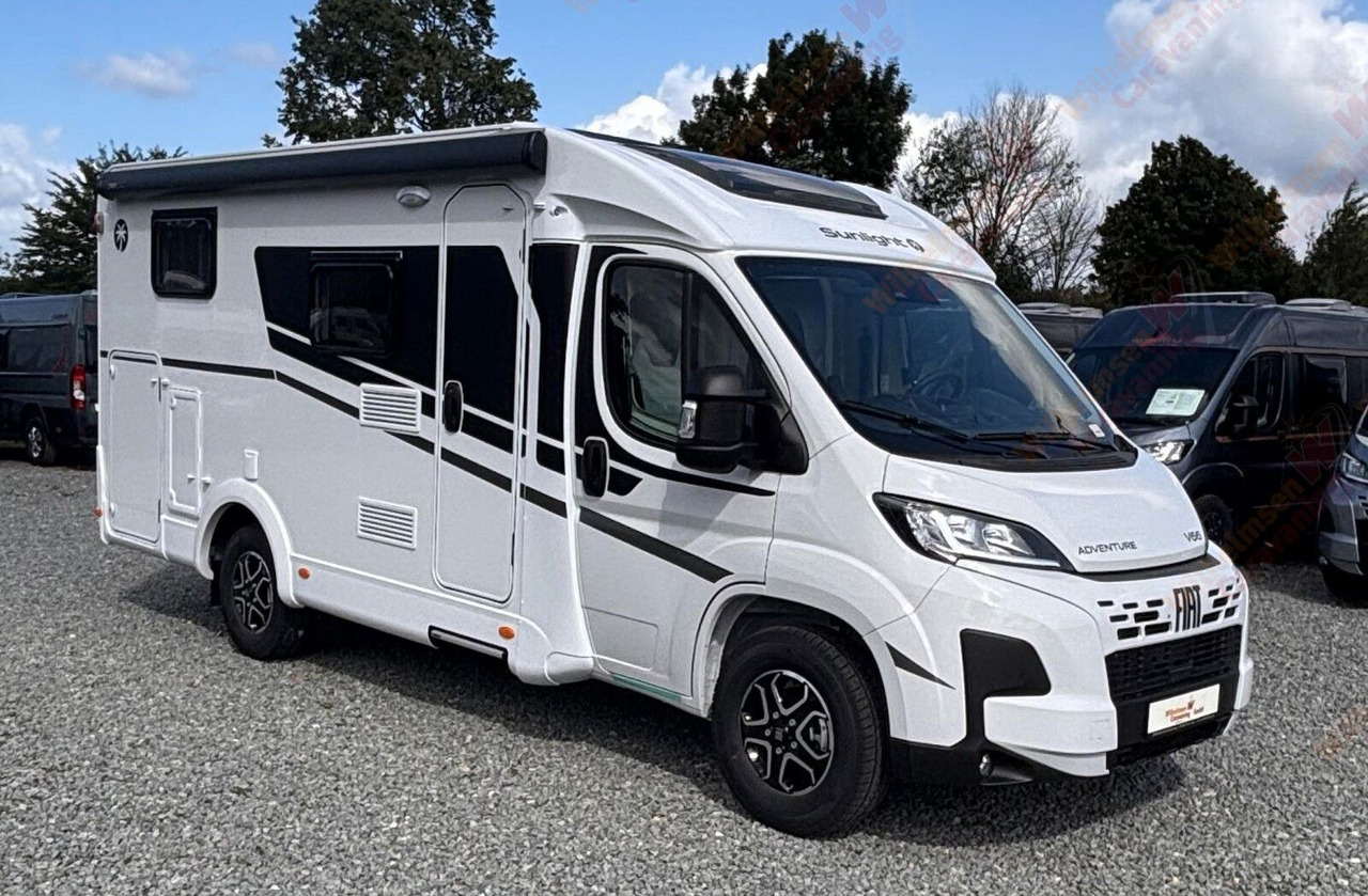 Poluintegrisani kamper Sunlight Adventure V 66 *MJ25*TV*Markise*Rabatt 8.439 : slika 1