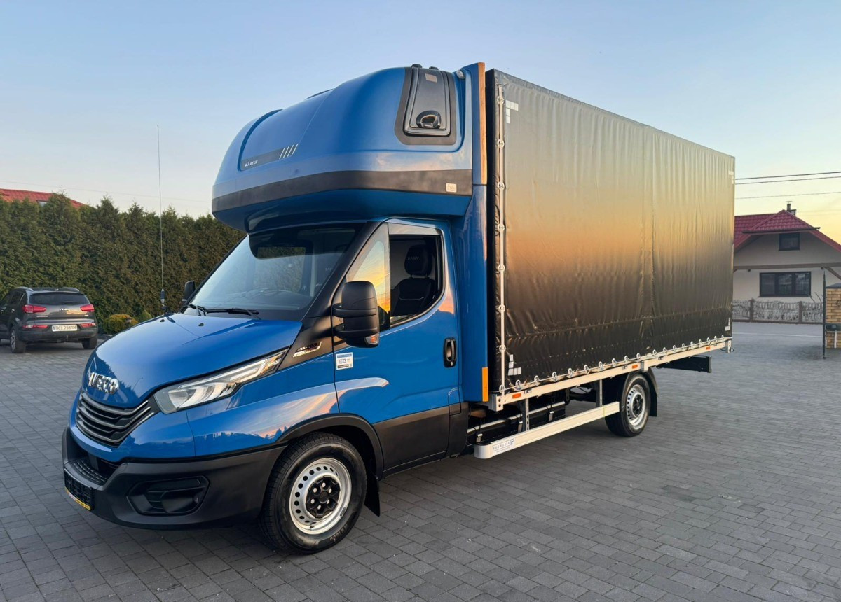 Iveco 35S18 3.0 Hi-Matic Salon Polska 30 180ps - Dostavno vozilo sa ceradom: slika 3 Iveco 35S18 3.0 Hi-Matic Salon Polska 30 180ps - Dostavno vozilo sa ceradom: slika 3