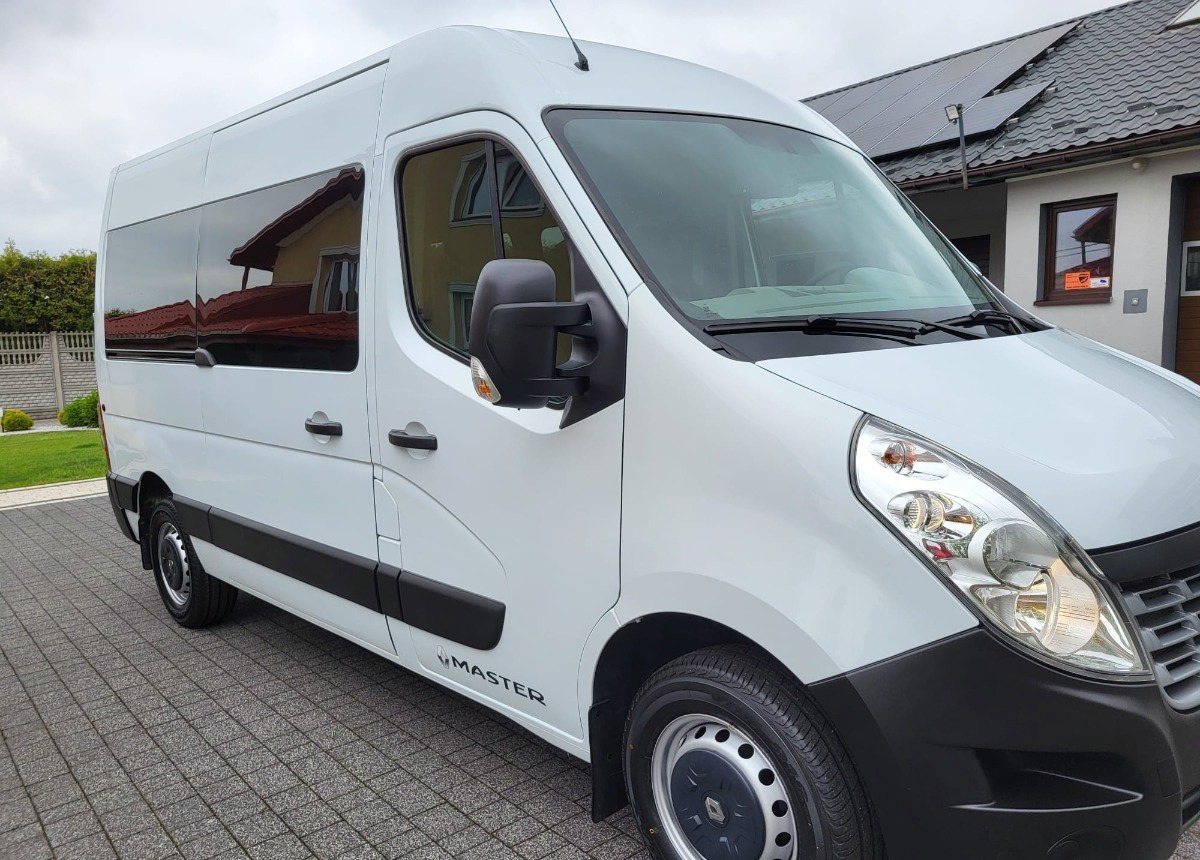 Renault Master 2.3 170ps. L2H2 8-osobowy Serwisowany I właściciel - Minibus, Putnički kombi: slika 5 Renault Master 2.3 170ps. L2H2 8-osobowy Serwisowany I właściciel - Minibus, Putnički kombi: slika 5