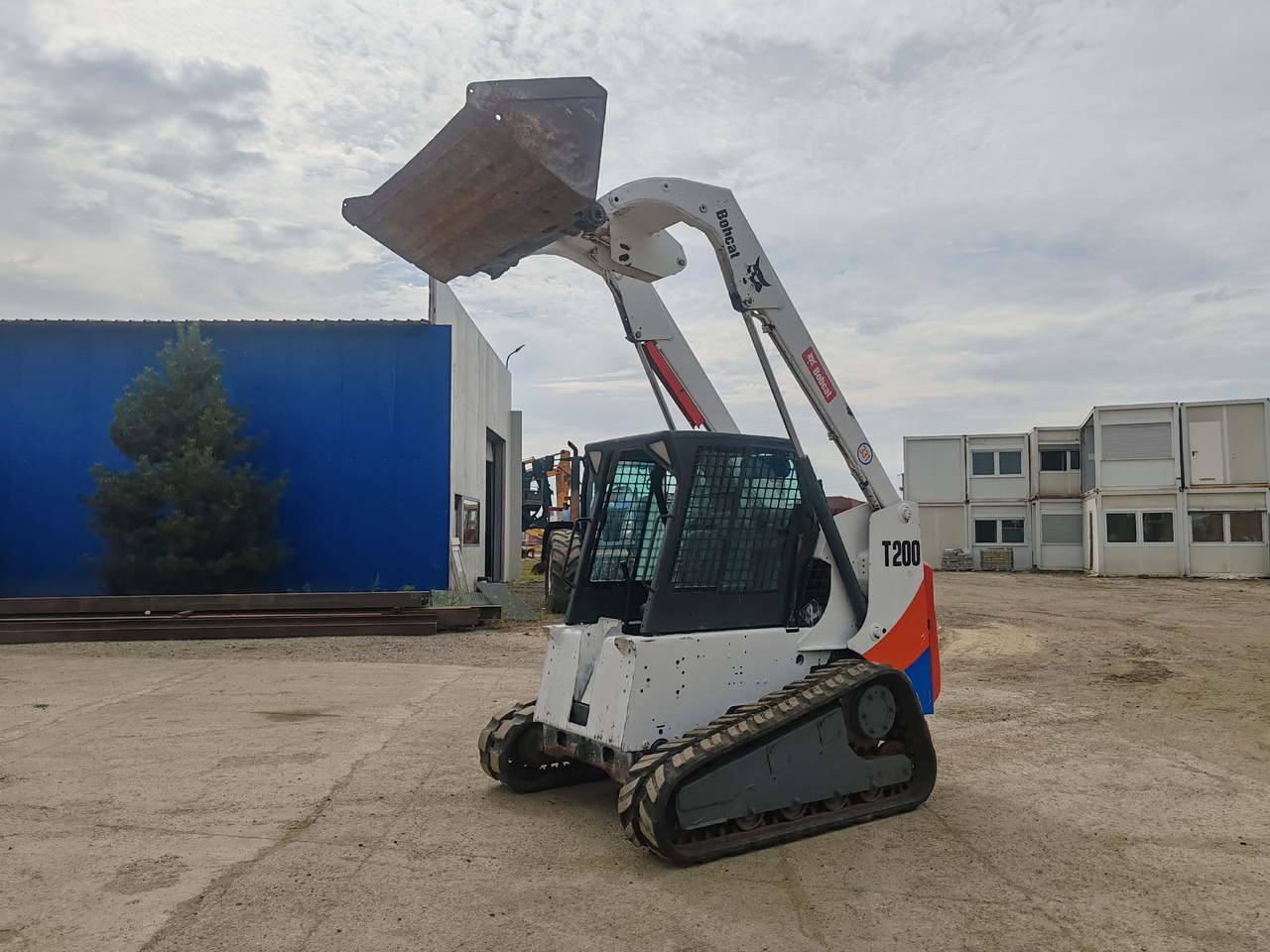 BOBCAT T200 - Kompaktni utovarivač guseničar: slika 1 BOBCAT T200 - Kompaktni utovarivač guseničar: slika 1