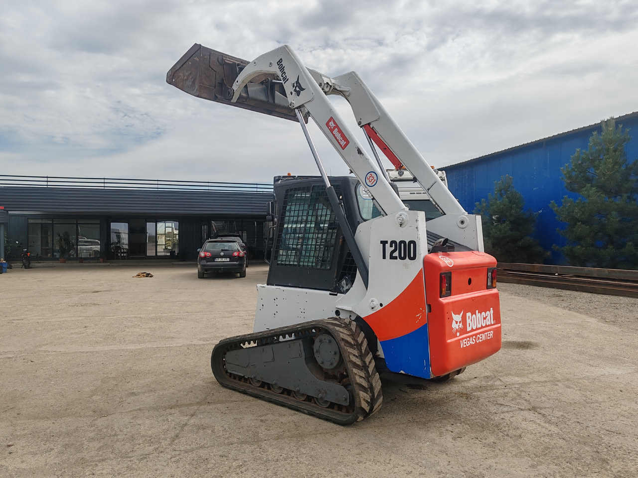 BOBCAT T200 - Kompaktni utovarivač guseničar: slika 3 BOBCAT T200 - Kompaktni utovarivač guseničar: slika 3