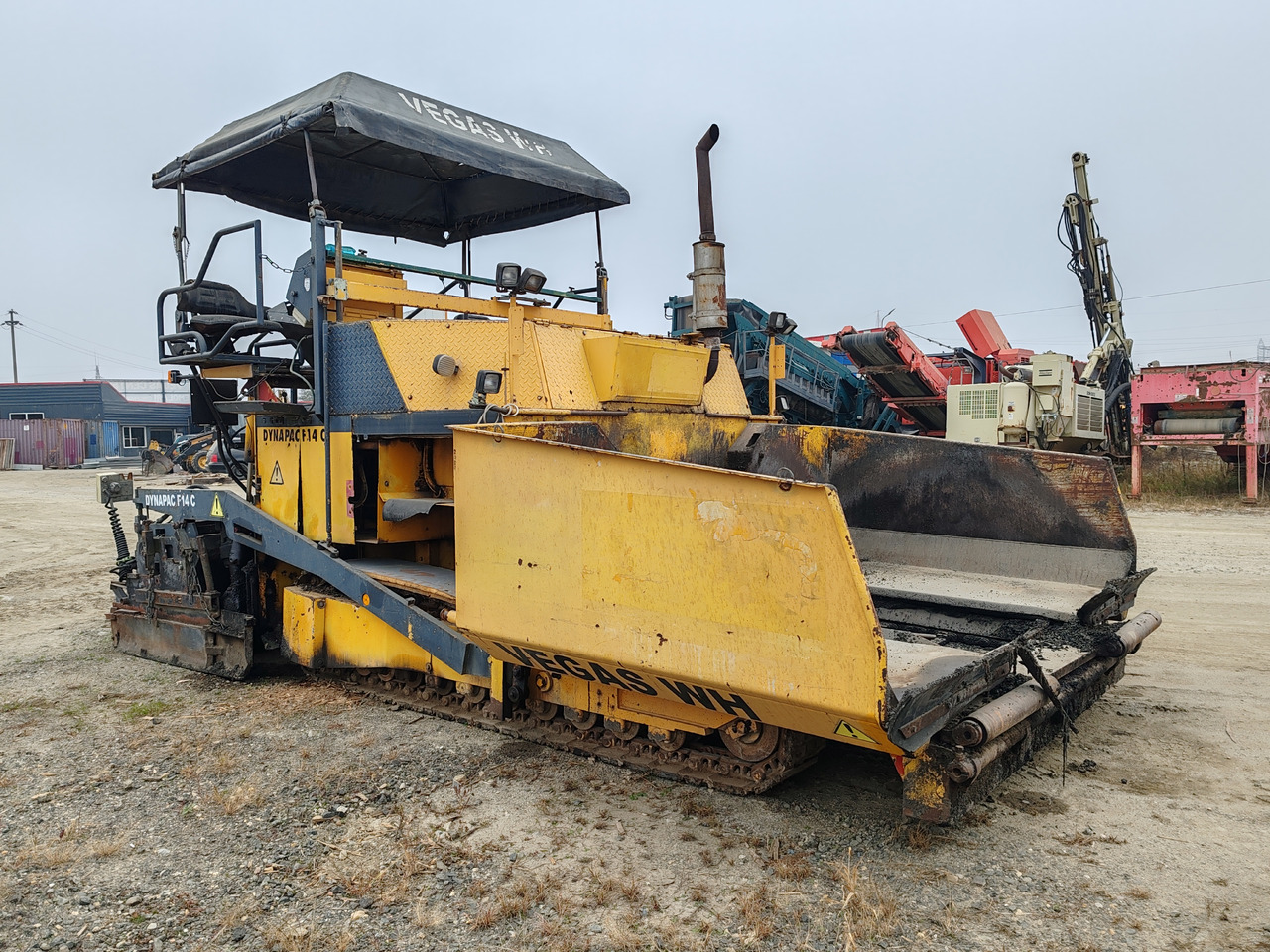 Dynapac F14C - Prskalica bitu-emulzije: slika 1 Dynapac F14C - Prskalica bitu-emulzije: slika 1