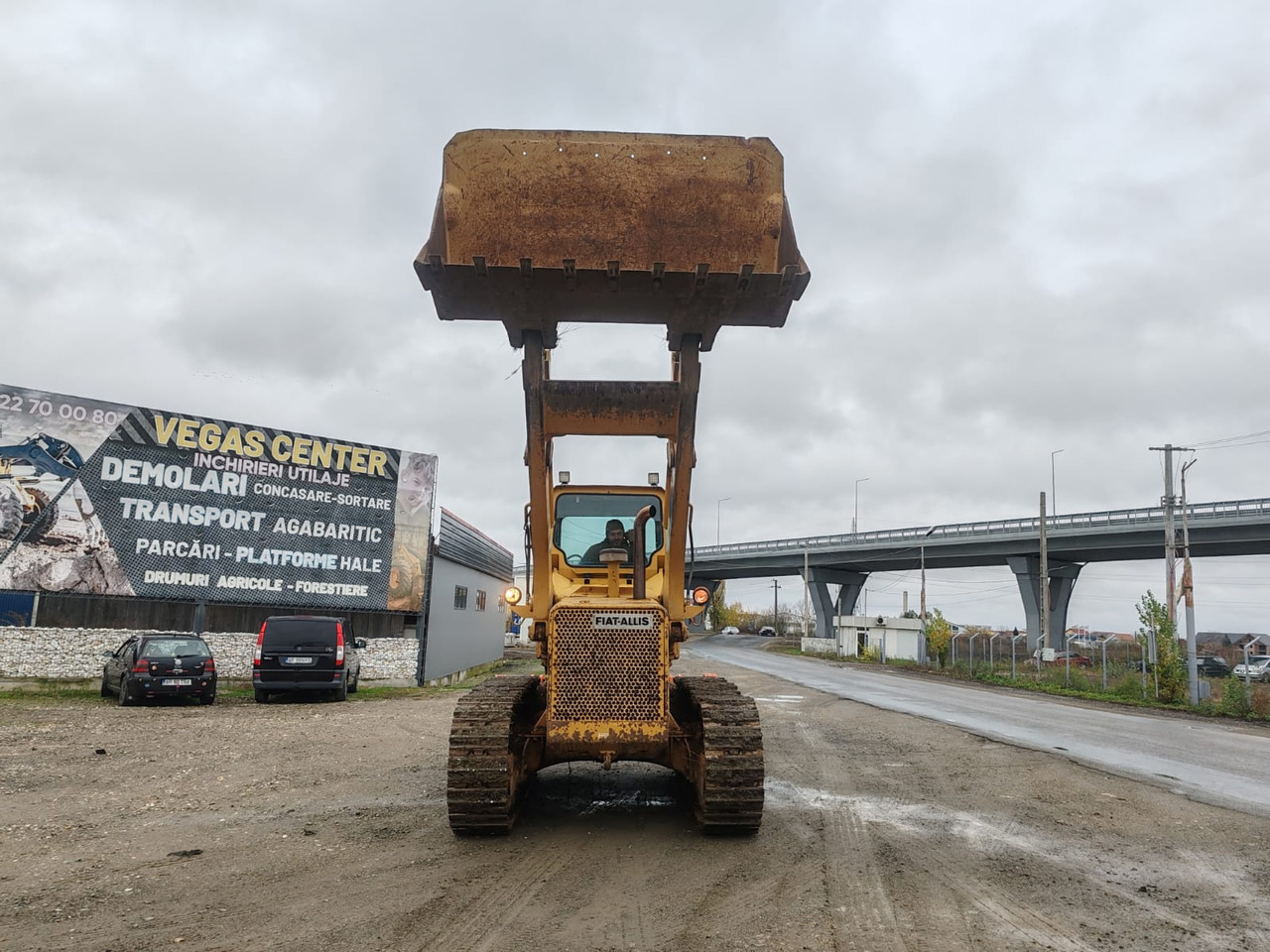 Fiat Allis FL14B - Utovarivač guseničar: slika 2 Fiat Allis FL14B - Utovarivač guseničar: slika 2