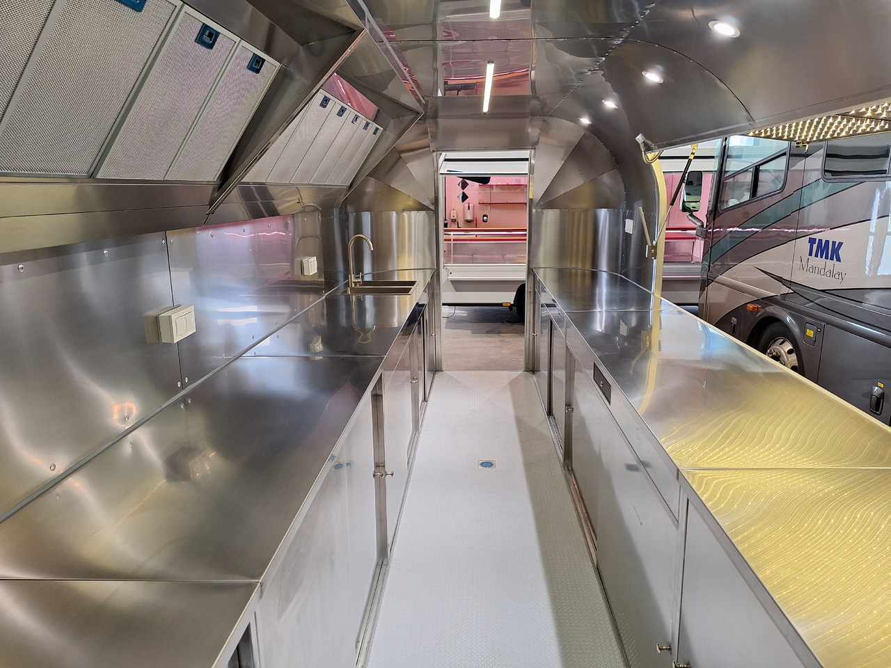 Deli Star Trailer American 4000 - EU standards - Prikolica za hrane: slika 5 Deli Star Trailer American 4000 - EU standards - Prikolica za hrane: slika 5