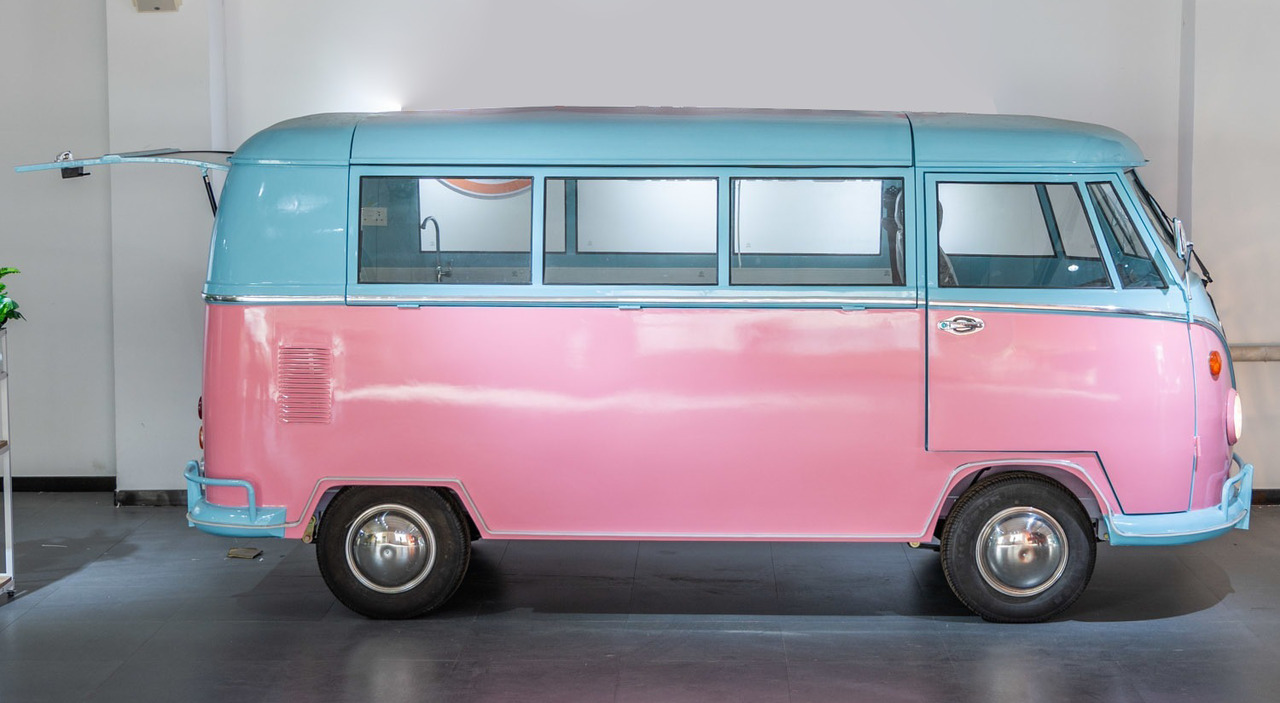 Deli Star Trailer Retro Minivan FR 4300 Electric - Prikolica za hrane: slika 5 Deli Star Trailer Retro Minivan FR 4300 Electric - Prikolica za hrane: slika 5