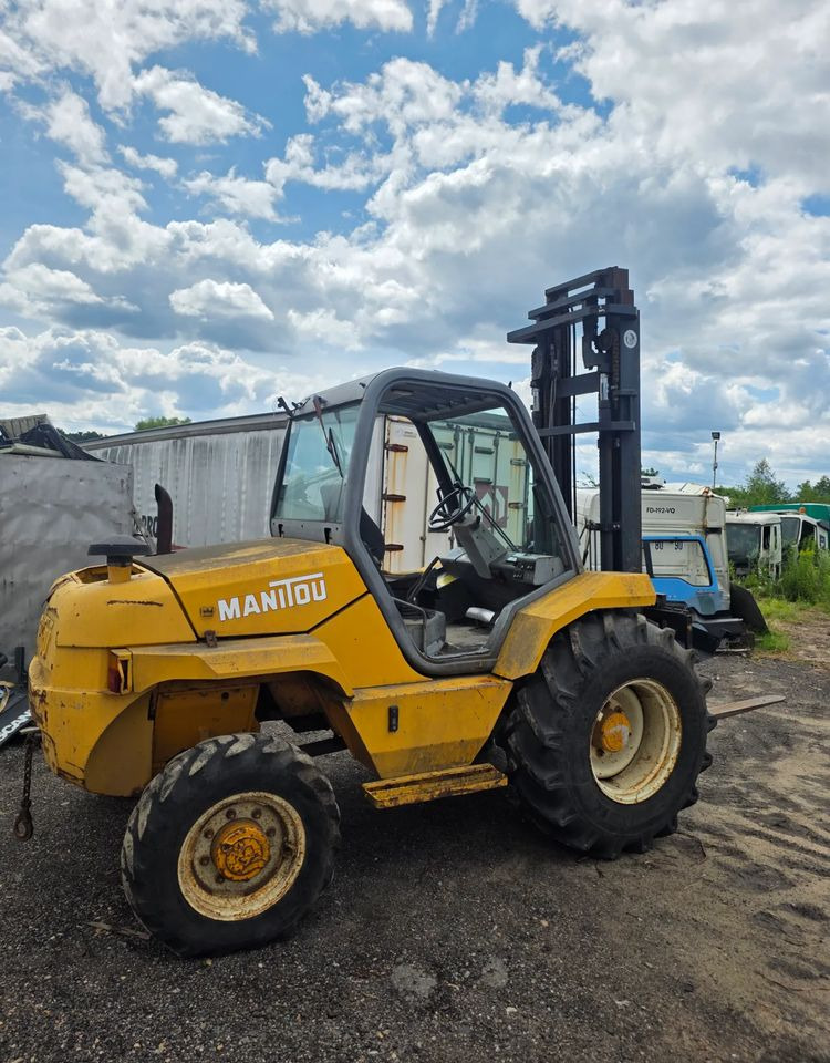 Manitou M26.4 Terenowy 4x4 5,5m - Terenski viljuškar: slika 5 Manitou M26.4 Terenowy 4x4 5,5m - Terenski viljuškar: slika 5
