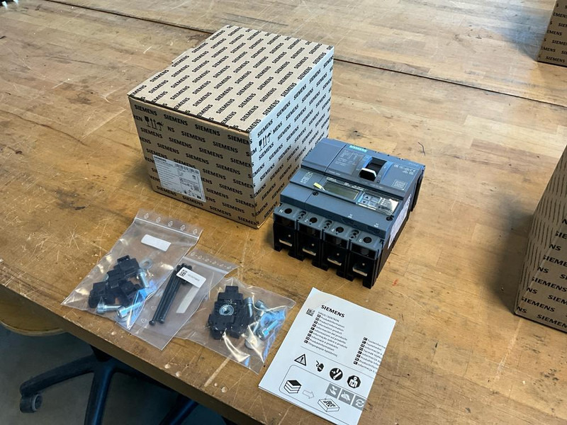 Siemens 3VA2 - Instrument/ Oprema: slika 1 Siemens 3VA2 - Instrument/ Oprema: slika 1