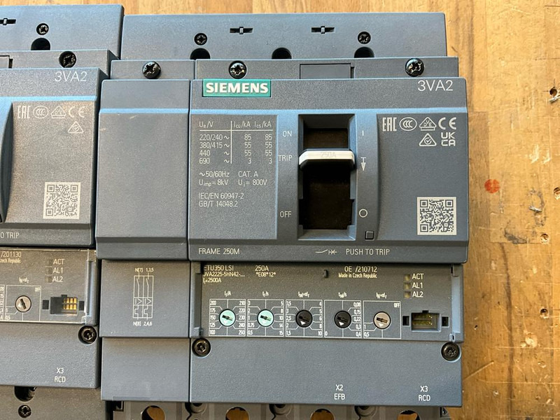 Siemens 3VA2 - Instrument/ Oprema: slika 5 Siemens 3VA2 - Instrument/ Oprema: slika 5