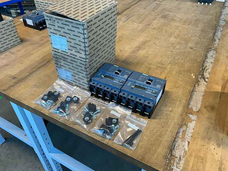 Siemens 3VA2 - Instrument/ Oprema: slika 1 Siemens 3VA2 - Instrument/ Oprema: slika 1