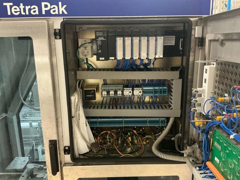 Tetra Pak Straw Applicator - Oprema za prehrambenu industriju: slika 5 Tetra Pak Straw Applicator - Oprema za prehrambenu industriju: slika 5