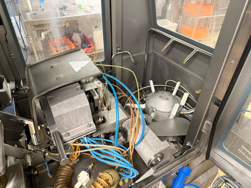 Trakasti transporter Tetra Pak TBA 19 / TBA 250 Base: slika 12 Trakasti transporter Tetra Pak TBA 19 / TBA 250 Base: slika 12