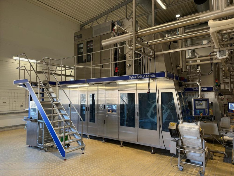 Tetra Pak TBA/21 1000 S - Oprema za prehrambenu industriju: slika 1 Tetra Pak TBA/21 1000 S - Oprema za prehrambenu industriju: slika 1