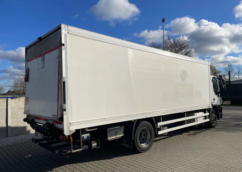 Iveco Stralis EEV 18.310 EURO 5, Chłodnia, PRZEBIEG 262 TYŚ KM!! - Hladnjača: slika 4 Iveco Stralis EEV 18.310 EURO 5, Chłodnia, PRZEBIEG 262 TYŚ KM!! - Hladnjača: slika 4