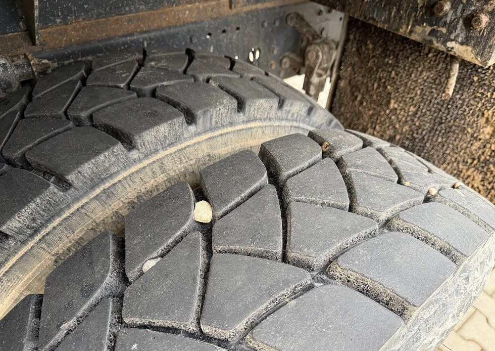 MAN TGS 18.400/ 6x2/WYWROTKA/PŁUG - Istovarivač: slika 5 MAN TGS 18.400/ 6x2/WYWROTKA/PŁUG - Istovarivač: slika 5