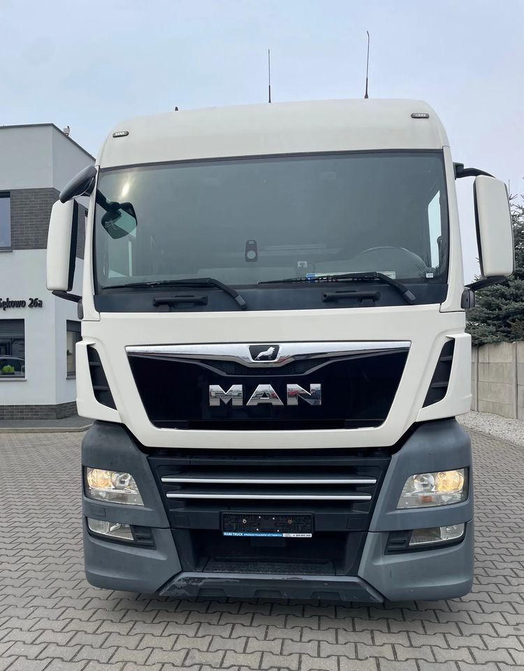 Kamion sa golom šasijom i zatvorenom kabinom MAN TGX XLX 26.420 BDF, MULTI Wechsler: slika 10