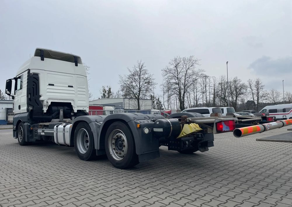 Kamion sa golom šasijom i zatvorenom kabinom MAN TGX XLX 26.420 BDF, MULTI Wechsler: slika 6