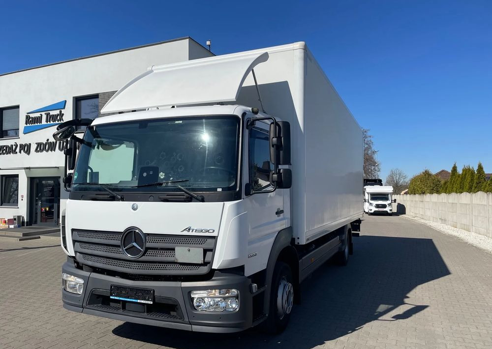 Mercedes-Benz ATEGO 1223 - Kamion sa zatvorenim sandukom: slika 1 Mercedes-Benz ATEGO 1223 - Kamion sa zatvorenim sandukom: slika 1