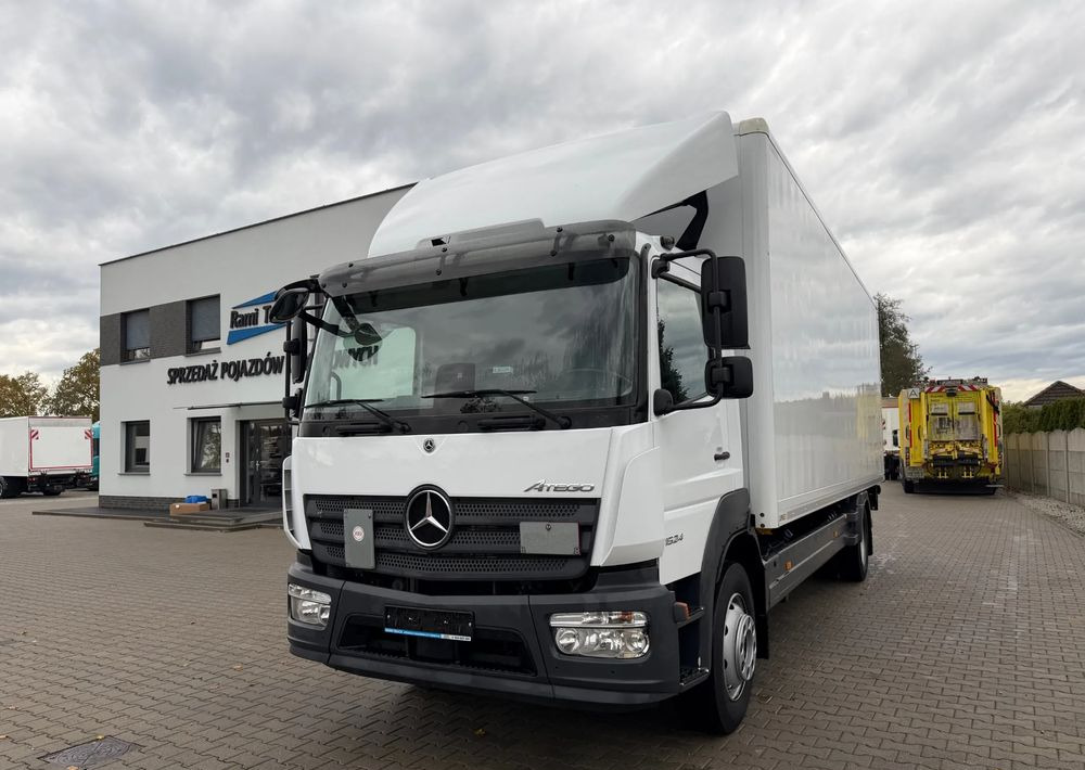 Mercedes-Benz ATEGO 1524 - Kamion sa zatvorenim sandukom: slika 1 Mercedes-Benz ATEGO 1524 - Kamion sa zatvorenim sandukom: slika 1