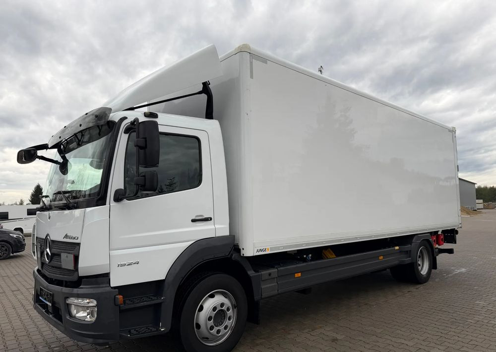 Mercedes-Benz ATEGO 1524 - Kamion sa zatvorenim sandukom: slika 2 Mercedes-Benz ATEGO 1524 - Kamion sa zatvorenim sandukom: slika 2
