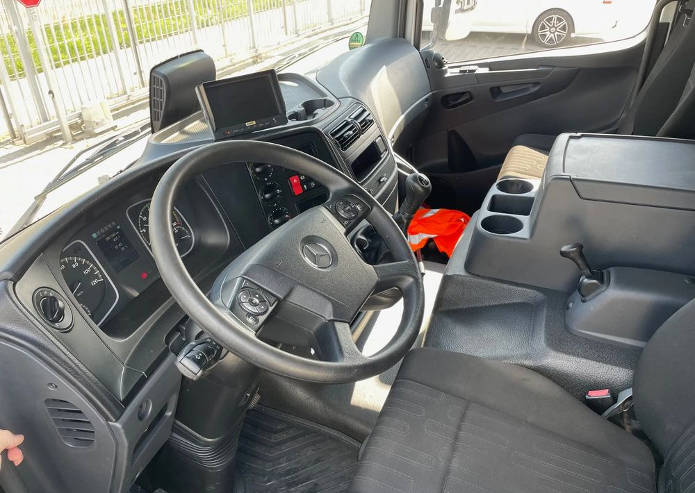 Kamion sa zatvorenim sandukom Mercedes-Benz ATEGO 816 ,ładowność 3,1 tony!: slika 12