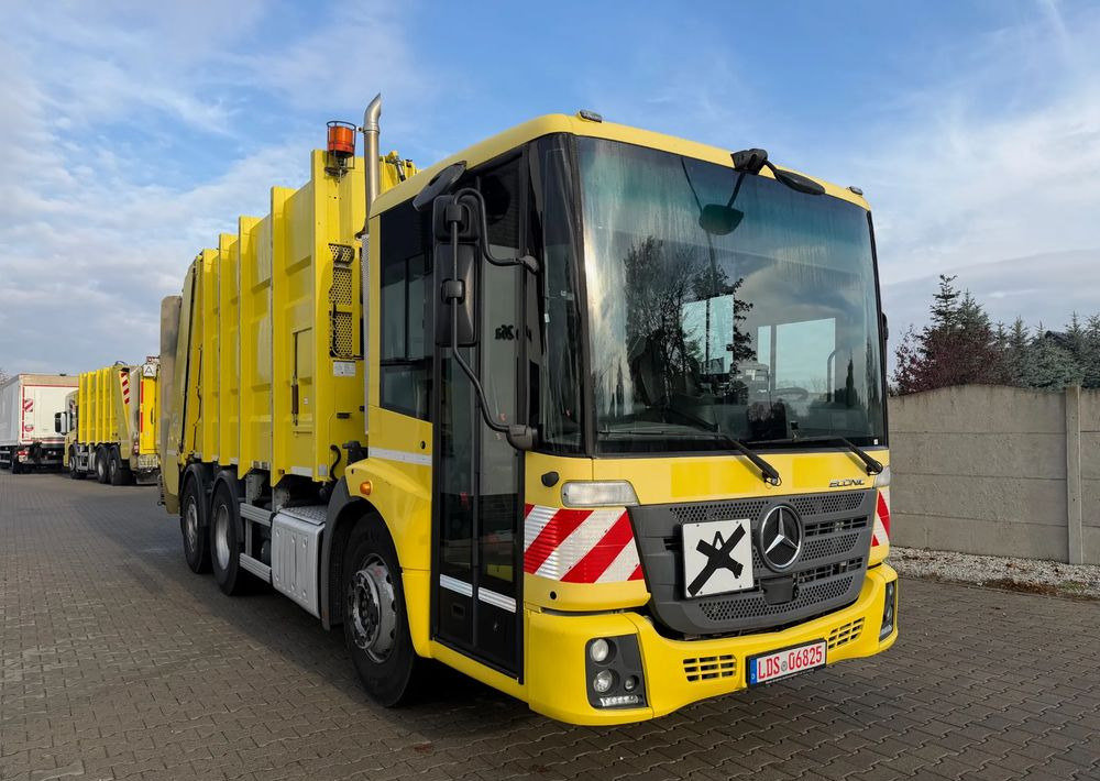 Mercedes-Benz ECONIC 2630, EURO6/ ŚMECIARKA/ ZOELLER/ DELTA - Kamion za smeće: slika 2 Mercedes-Benz ECONIC 2630, EURO6/ ŚMECIARKA/ ZOELLER/ DELTA - Kamion za smeće: slika 2