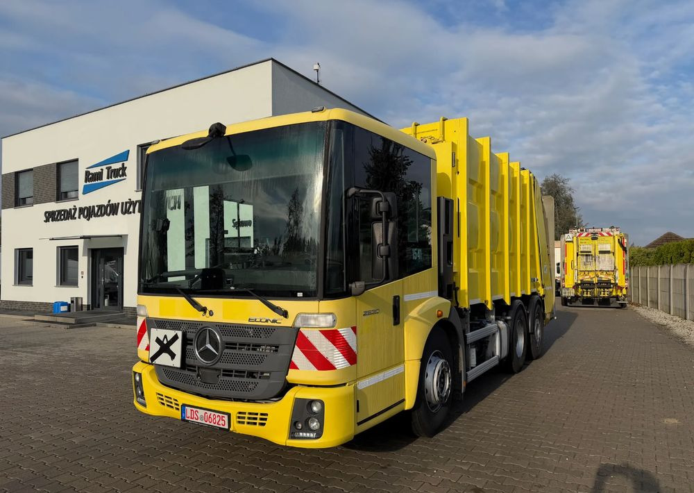Mercedes-Benz ECONIC 2630, EURO6/ ŚMECIARKA/ ZOELLER/ DELTA - Kamion za smeće: slika 1 Mercedes-Benz ECONIC 2630, EURO6/ ŚMECIARKA/ ZOELLER/ DELTA - Kamion za smeće: slika 1