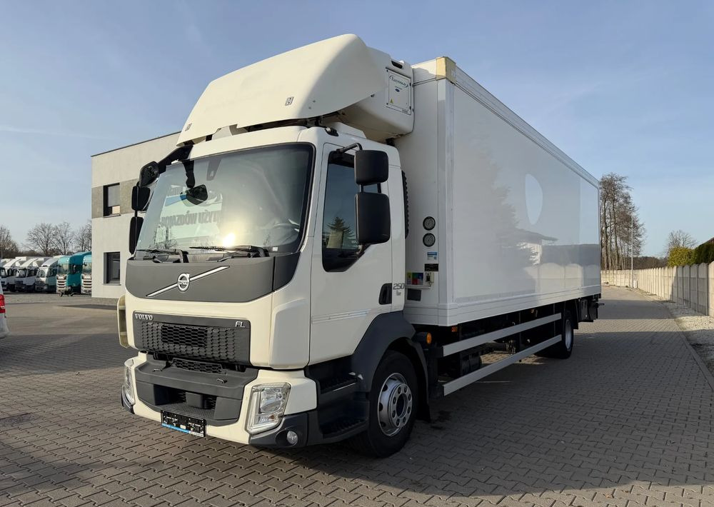 Volvo FL 16.250/ 19 PALET/ Ładownośc 6 ton/ na poduszkach! - Hladnjača: slika 2 Volvo FL 16.250/ 19 PALET/ Ładownośc 6 ton/ na poduszkach! - Hladnjača: slika 2