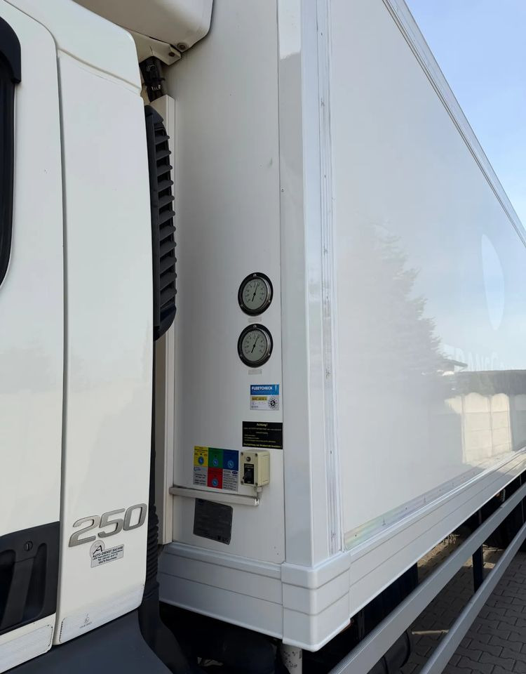 Volvo FL 16.250/ 19 PALET/ Ładownośc 6 ton/ na poduszkach! - Hladnjača: slika 4 Volvo FL 16.250/ 19 PALET/ Ładownośc 6 ton/ na poduszkach! - Hladnjača: slika 4