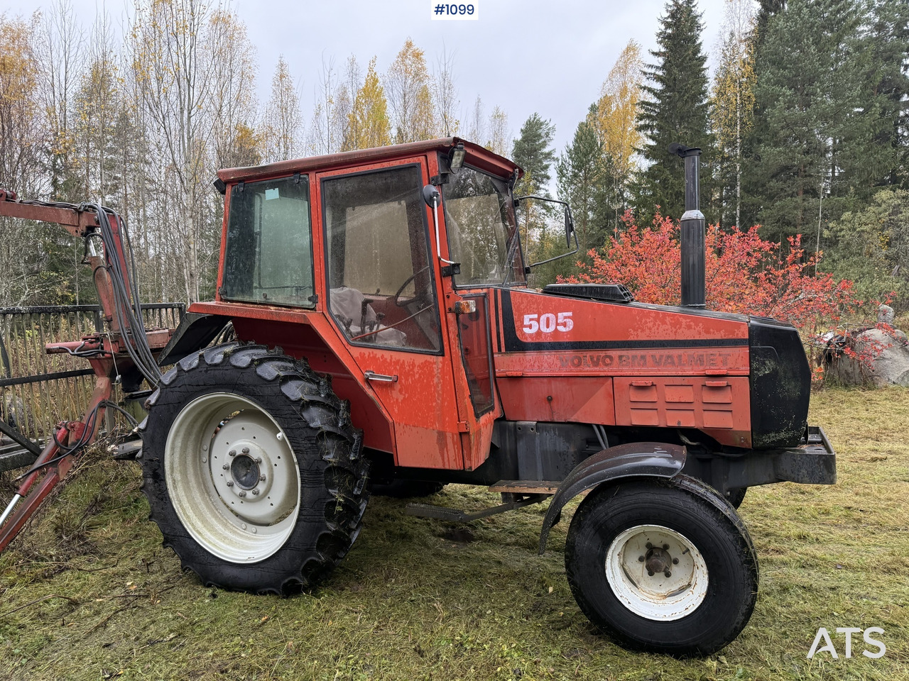 Valmet 505 Tractor and forestry trailer - Traktor, Šumska prikolica: slika 1 Valmet 505 Tractor and forestry trailer - Traktor, Šumska prikolica: slika 1
