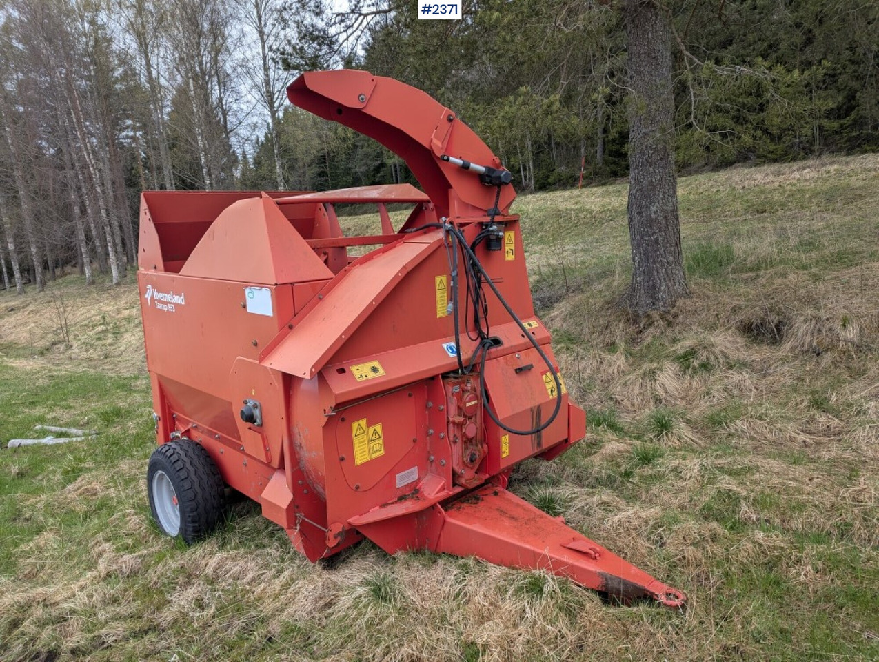 Bale cutter / Feed shredder Kverneland Taarup 853 - Oprema za prevrtanje i razlaganje: slika 1 Bale cutter / Feed shredder Kverneland Taarup 853 - Oprema za prevrtanje i razlaganje: slika 1
