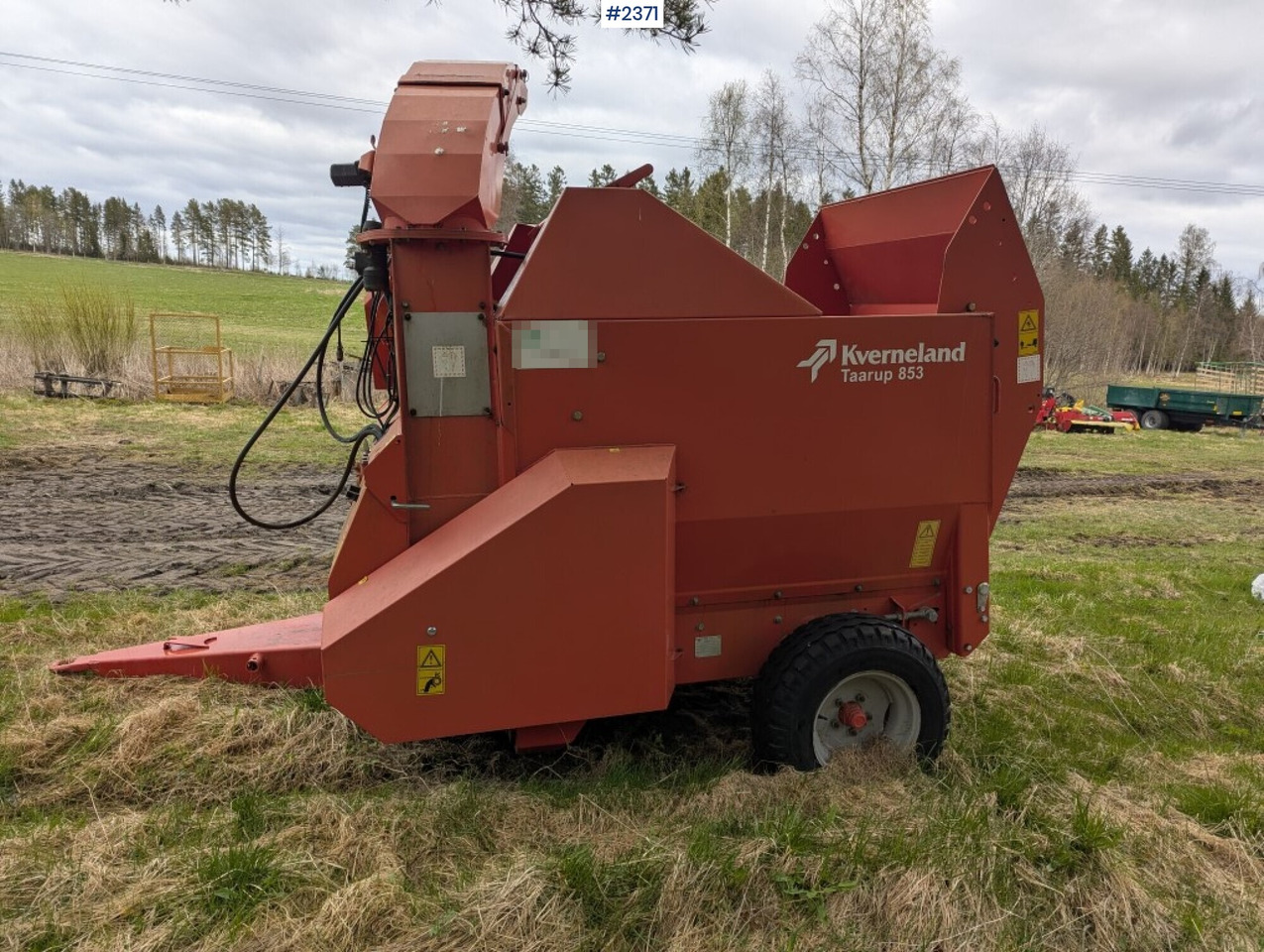 Bale cutter / Feed shredder Kverneland Taarup 853 - Oprema za prevrtanje i razlaganje: slika 3 Bale cutter / Feed shredder Kverneland Taarup 853 - Oprema za prevrtanje i razlaganje: slika 3