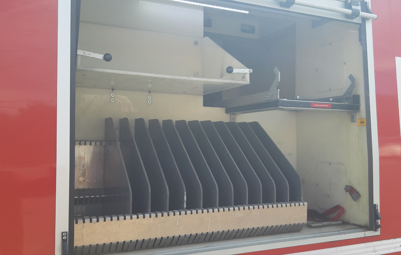 Lizing IVECO MAGIRUS DAILY  55S17W 4X4 IVECO MAGIRUS DAILY  55S17W 4X4: slika 10