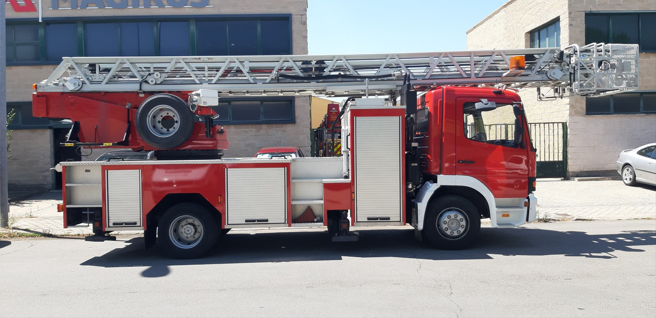 MERCEDES-BENZ 1528F MAGIRUS DLK 23-12 - Vatrogasni kamion: slika 1 MERCEDES-BENZ 1528F MAGIRUS DLK 23-12 - Vatrogasni kamion: slika 1