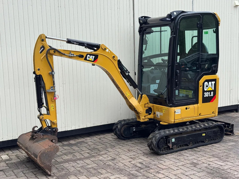 Caterpillar 301.8 NextGen - Mini bager: slika 1 Caterpillar 301.8 NextGen - Mini bager: slika 1
