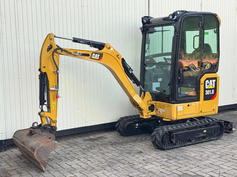 Caterpillar 301.8 NextGen - Mini bager: slika 1 Caterpillar 301.8 NextGen - Mini bager: slika 1
