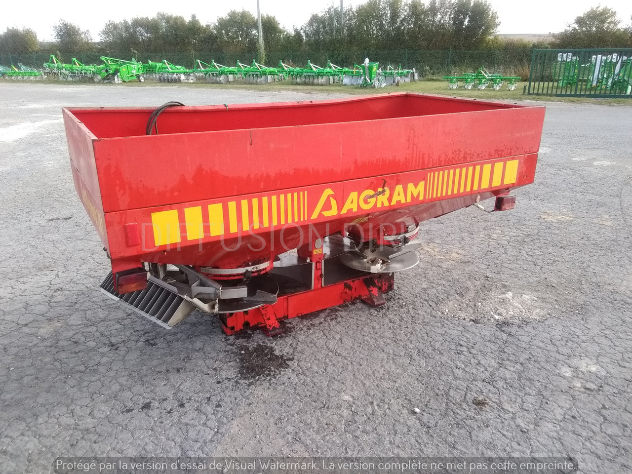 AGRAM DISTRIBUTEUR D'ENGRAIS JET SPREAD 281 - Rasipač veštačkog đubriva: slika 4 AGRAM DISTRIBUTEUR D'ENGRAIS JET SPREAD 281 - Rasipač veštačkog đubriva: slika 4