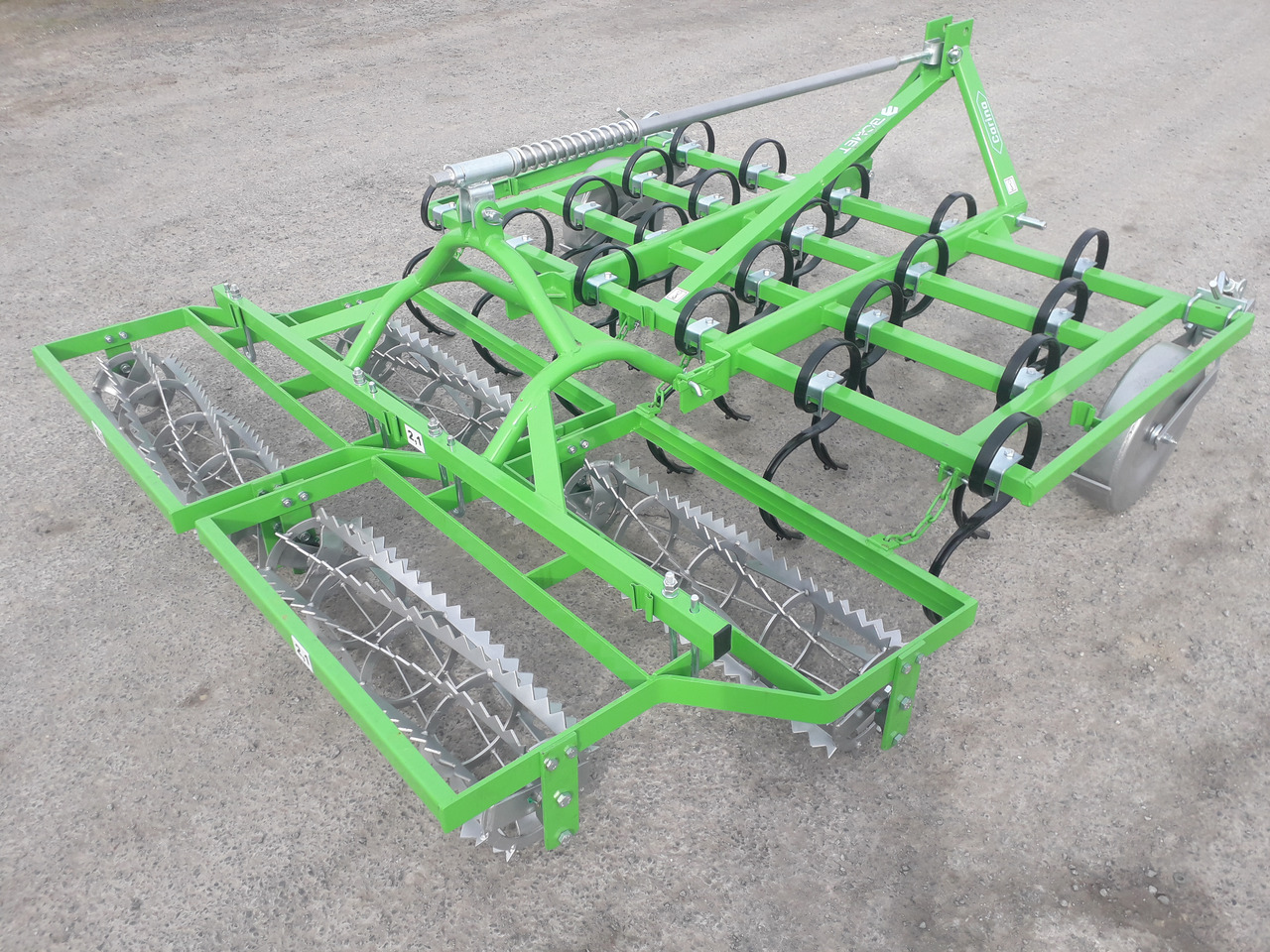 BOMET Vibroculteur Petite Largeur CARINA - Kultivator: slika 2 BOMET Vibroculteur Petite Largeur CARINA - Kultivator: slika 2