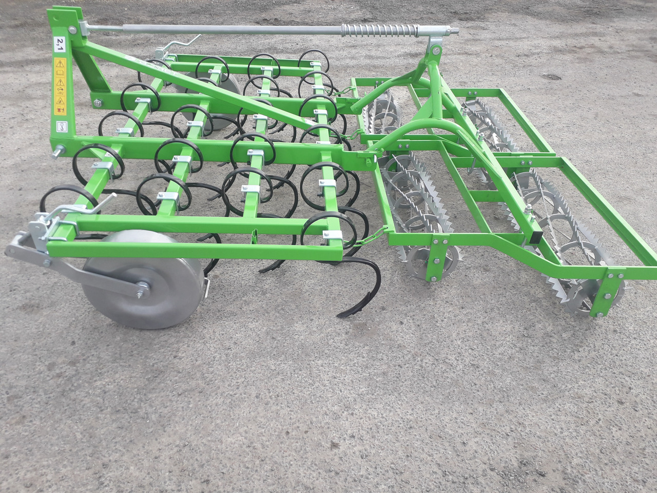 BOMET Vibroculteur Petite Largeur CARINA - Kultivator: slika 3 BOMET Vibroculteur Petite Largeur CARINA - Kultivator: slika 3