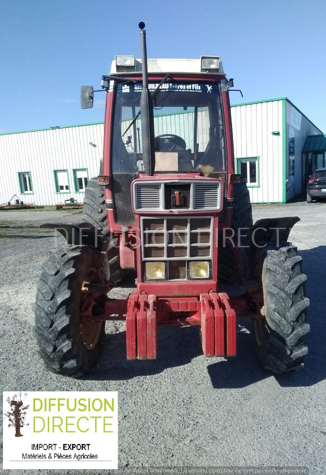 CASE IH TRACTEUR AGRICOLE 845 XL - Traktor: slika 1 CASE IH TRACTEUR AGRICOLE 845 XL - Traktor: slika 1