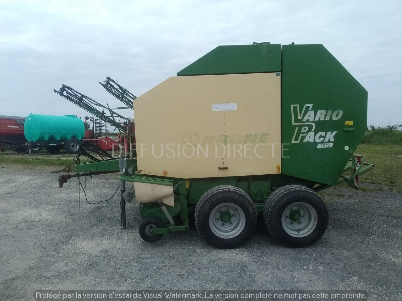KRONE PRESSE A BALLES RONDES VARIO 1800 PACK - Balirka za okrugle bale: slika 2 KRONE PRESSE A BALLES RONDES VARIO 1800 PACK - Balirka za okrugle bale: slika 2