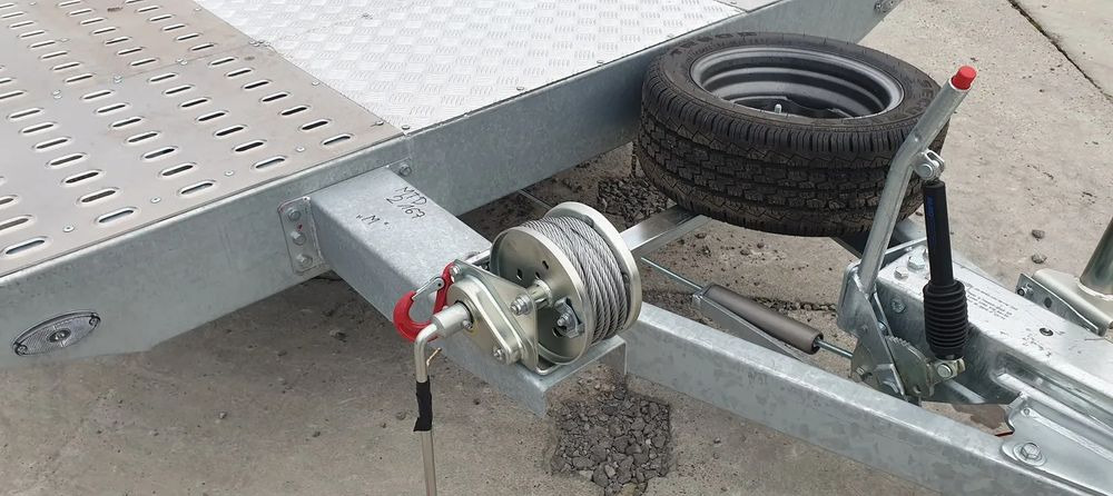 Niewiadów Indiana 8,5 x 2,1 Blacha - Prikolica za prevoz automobila: slika 3 Niewiadów Indiana 8,5 x 2,1 Blacha - Prikolica za prevoz automobila: slika 3