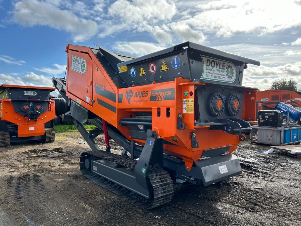 Arjes Arjes Compaktor 300 - Industrijski šreder: slika 1 Arjes Arjes Compaktor 300 - Industrijski šreder: slika 1