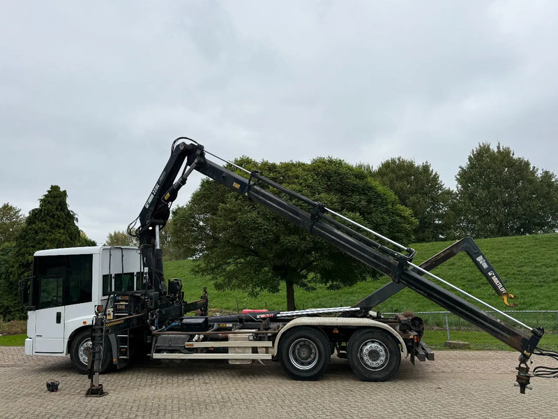 Mercedes-Benz Econic Hiab 220-Hooklift-6x2-Remote - Kamion sa dizalicom: slika 5 Mercedes-Benz Econic Hiab 220-Hooklift-6x2-Remote - Kamion sa dizalicom: slika 5