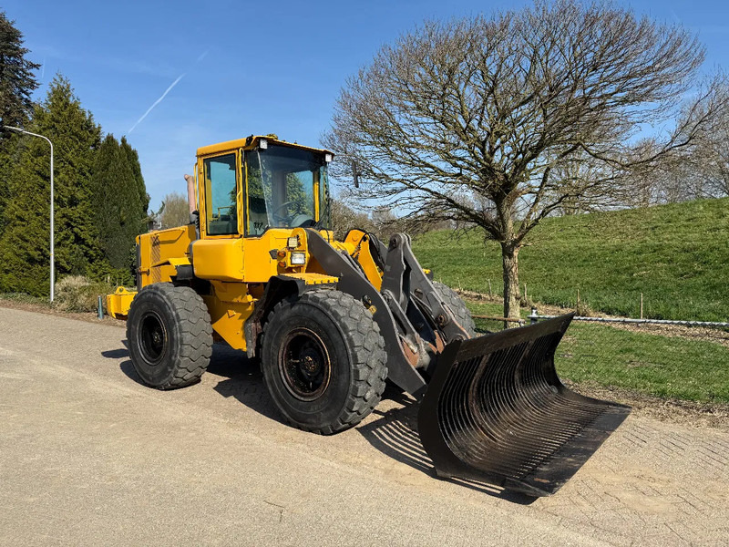 Utovarivač točkaš Volvo L70D: slika 8