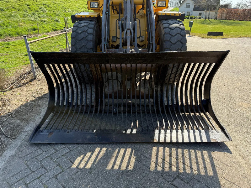 Utovarivač točkaš Volvo L70D: slika 11